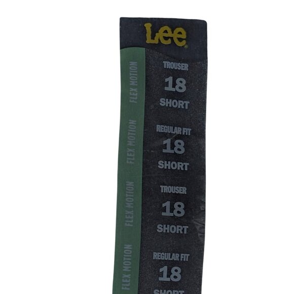 Lee Mid Rise Trouser Pants Womens Plus Size 18 Short Flex Motion Black Slacks - Picture 4 of 8
